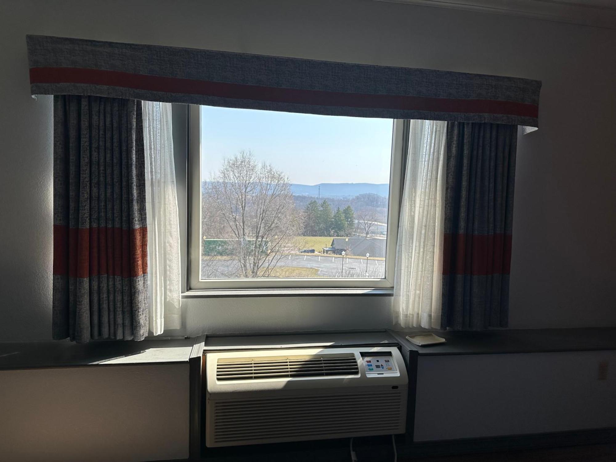Inn At Mountainview Greensburg Ngoại thất bức ảnh